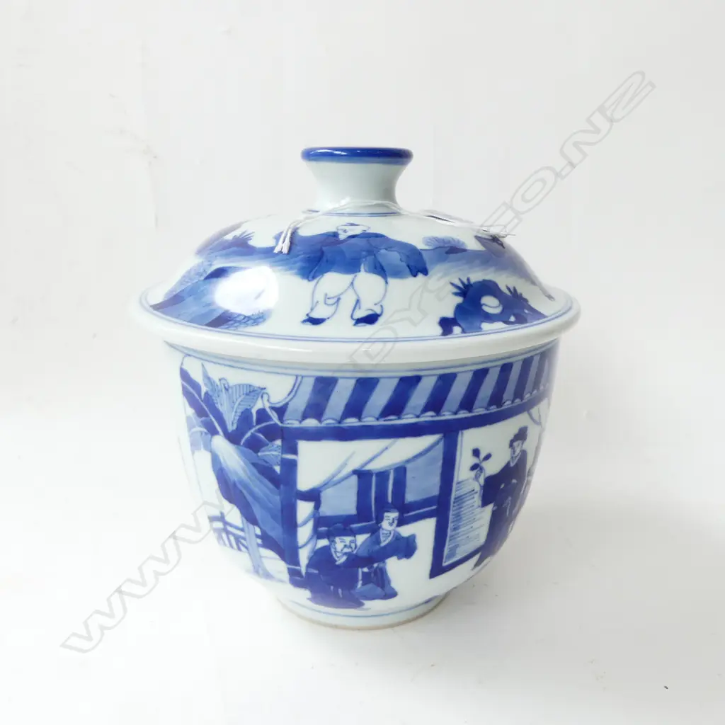 CHINESE KANGXI MARK BLUE & WHITE LIDDED POT figures in courtyards H.180mm Dia.160mm Image 1++