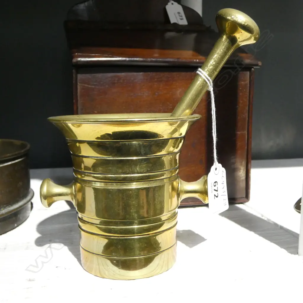 VINTAGE BRASS PESTLE & MORTER H160MM Image 1++
