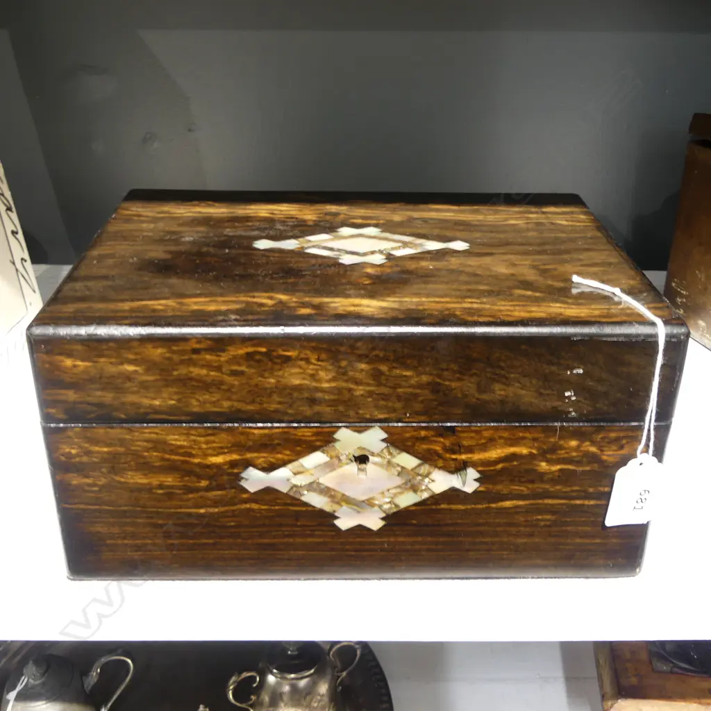 COROMANDEL WOOD JEWELLERY BOX w. MOP INLAY W.275mm Image 1++