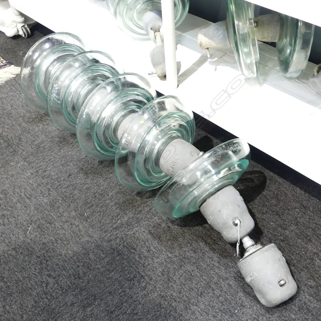 SEDIVER LG GLASS INSULATOR; 5 GLASS DISCS, 1 MISSING, APROX. L.1000mm Image 1++
