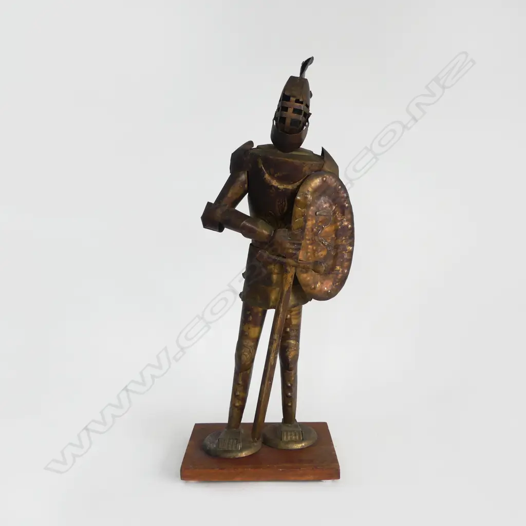 METAL KNIGHT SCULPTURE H.525mm Image 1++