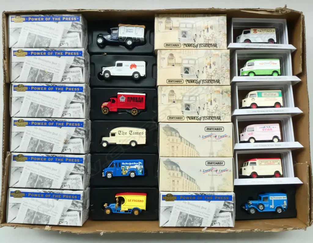 12 BOXED MATCHBOX COLLECTABLES  Image 1++