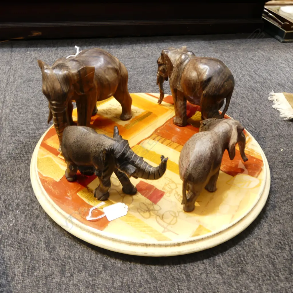 LAZY SUSAN DIA460MM & 4 HARDWOOD CARVED ELEPHANTS  H160MM TALLEST Image 1++