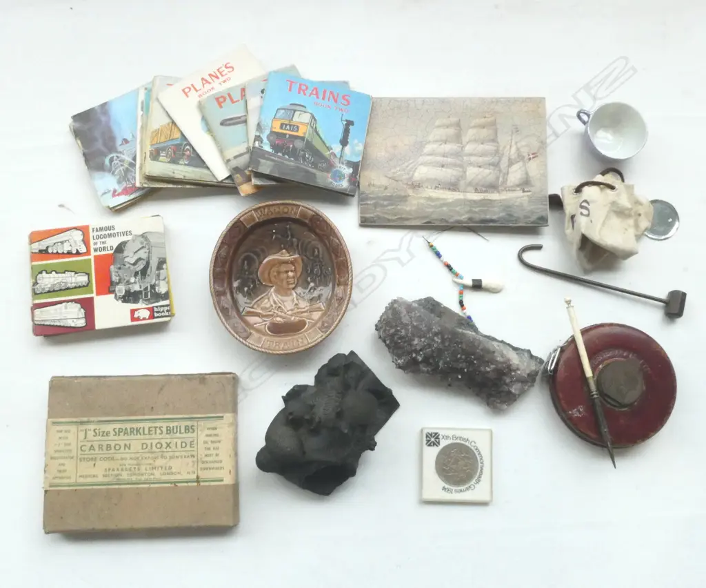 COLLECTIBLE ITEMS – LEATHER STEEL MEASURE, AMETHYST CRYSTAL ROCK, RAT FIGURE, MINI BOOKS ETC Image 1++