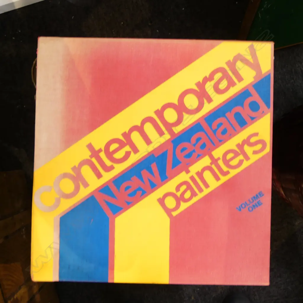 CONTEMPORARY NEW ZEALAND PAINTERS Vol. 1 Image 1++