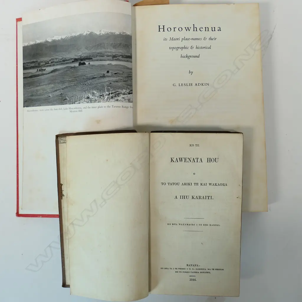 2 GOOD MAORI HISTORICAL BOOKS: 'HOROWHENUA...' 1944 & 'KAWENATA HOU' (MAORI BIBLE-NEW TESTAMENT) 1844 Image 1++