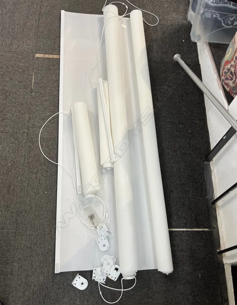4 VANDRA WHITE ROLLER BLINDS 2 x 1.5m approx. & 2 x .48m approx. w fittings. minor marks Image 1++