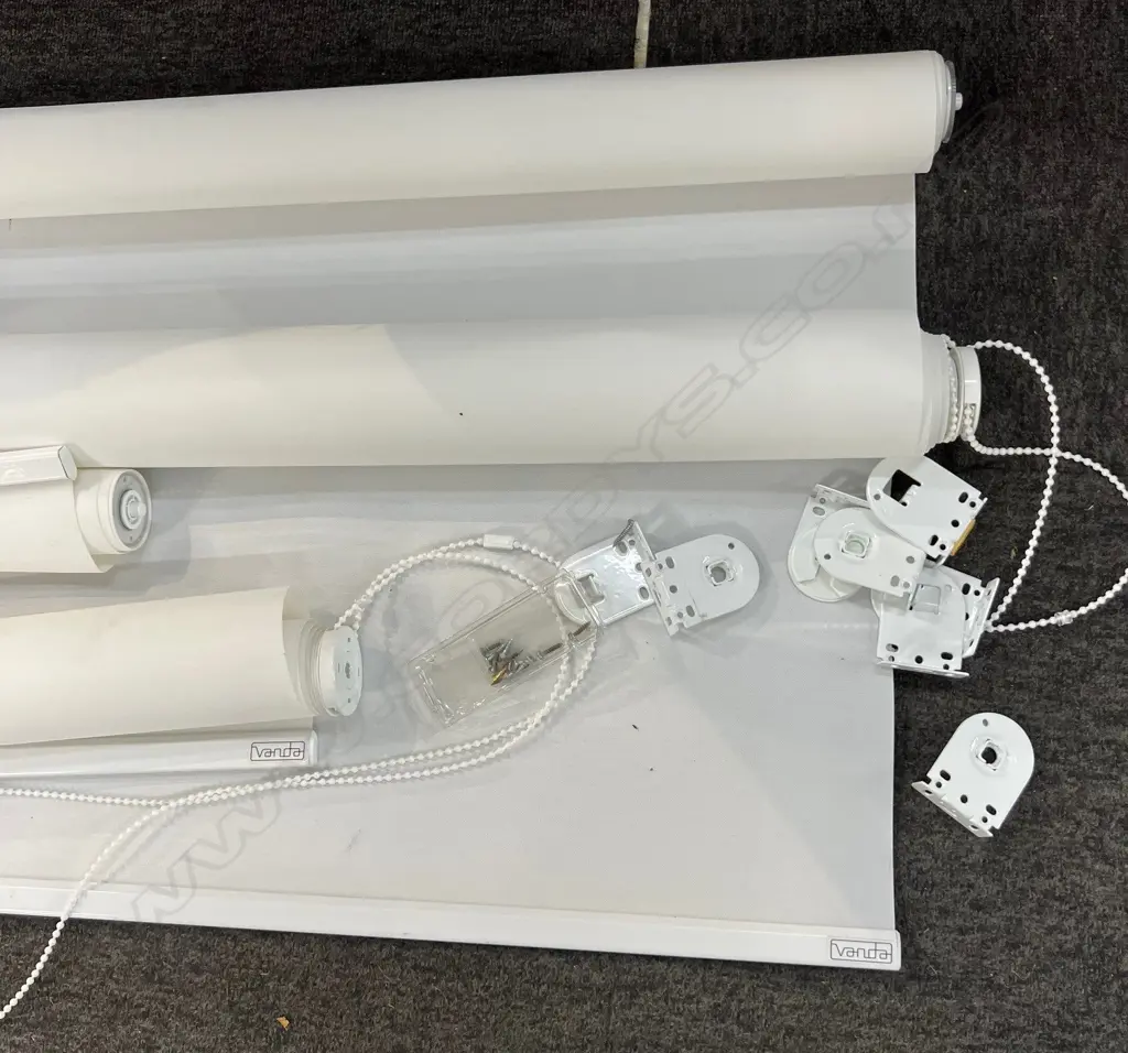 4 VANDRA WHITE ROLLER BLINDS 2 x 1.5m approx. & 2 x .48m approx. w fittings. minor marks Image 1++
