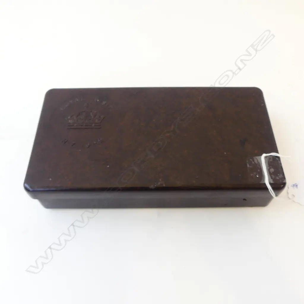 BAKELITE BOX CANCELLED NZ ROYAL VISIT 1949 W.215mm Image 1++