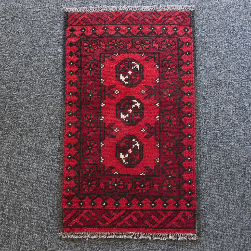 SM TURKMAN RUG, 900 x 500mm Image 1++