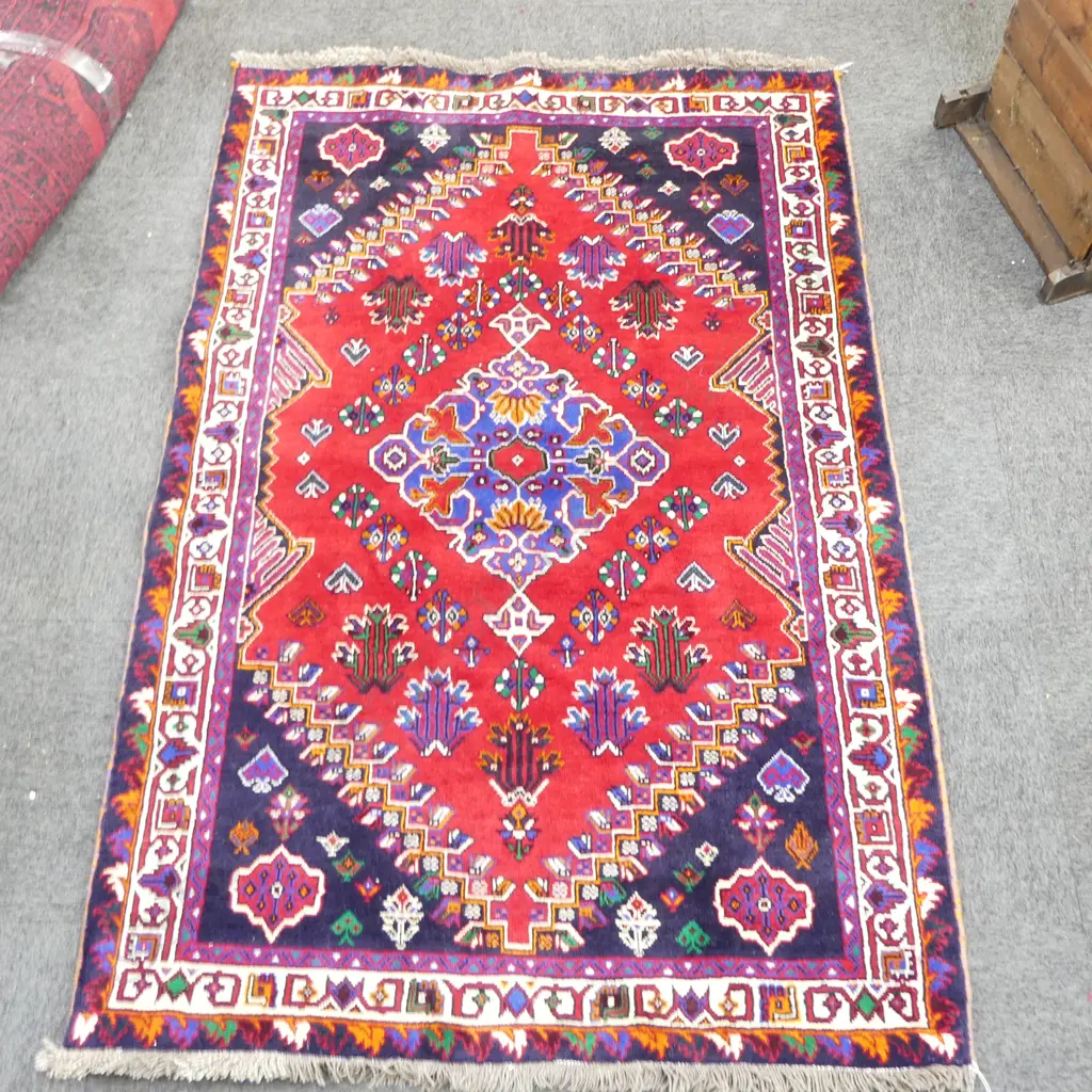 PERSIAN RUG SHIRAZ RUG RED TONES ALL WOOL GEOMETRIC 2000 X 1350MM 1900 x 1350mm Image 1++
