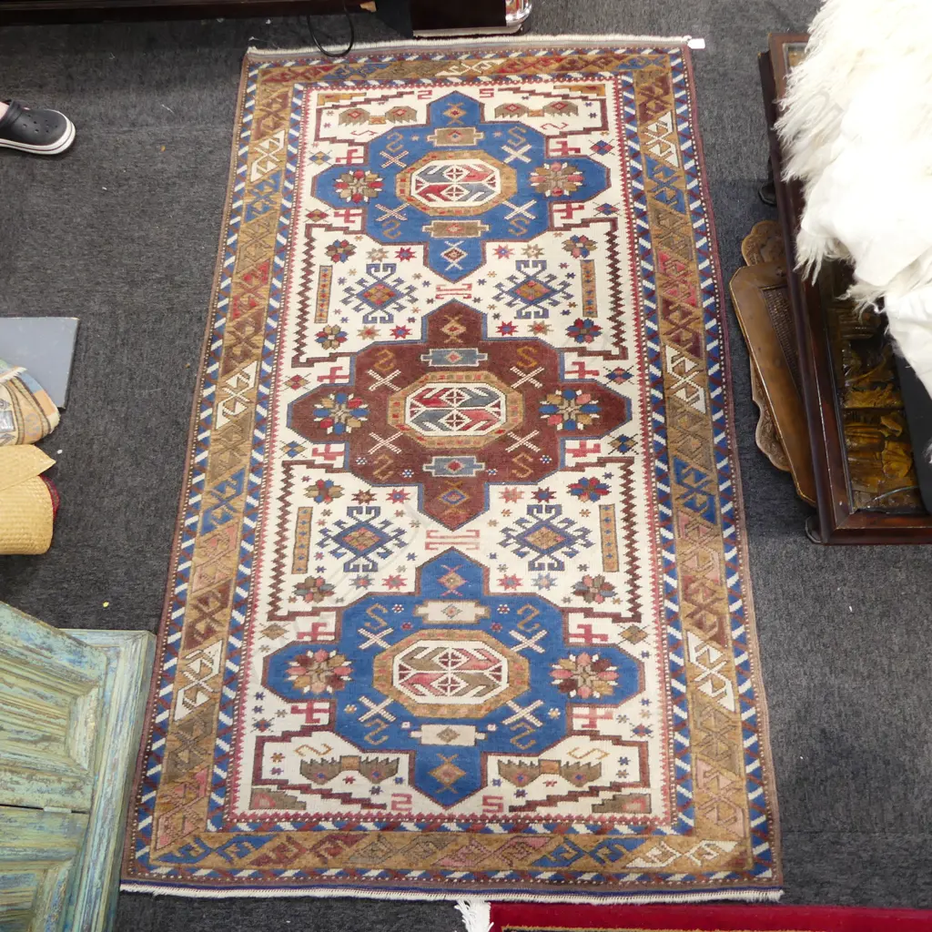 HAND KNOTTED WOOL PILE RUG Image 1++