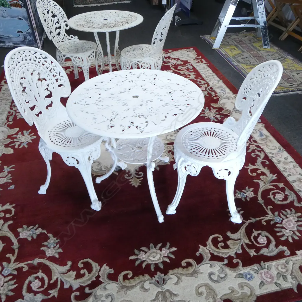WHITE PAINTED ENGLEWOOD PATIO SET; TABLE & PR CHAIRS Image 1++