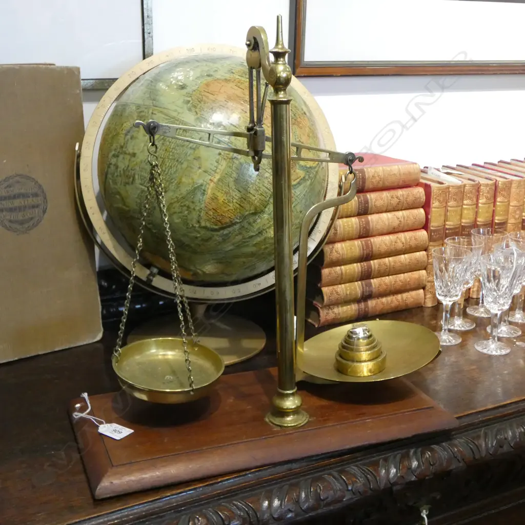 OLD ORIGINAL BRASS SCALES & WEIGHTS ON A CEDAR PLATEAU 400X200X460-mm Image 1++