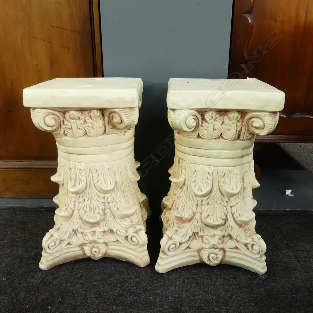 PR CONCRETE COLUMN CAPITALS H.385mm one cnr repaired Image 1++