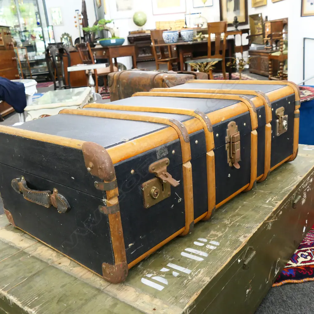 LARGE LEATHER & WOOD TRAVEL TRUNK 320x310x Image 1++