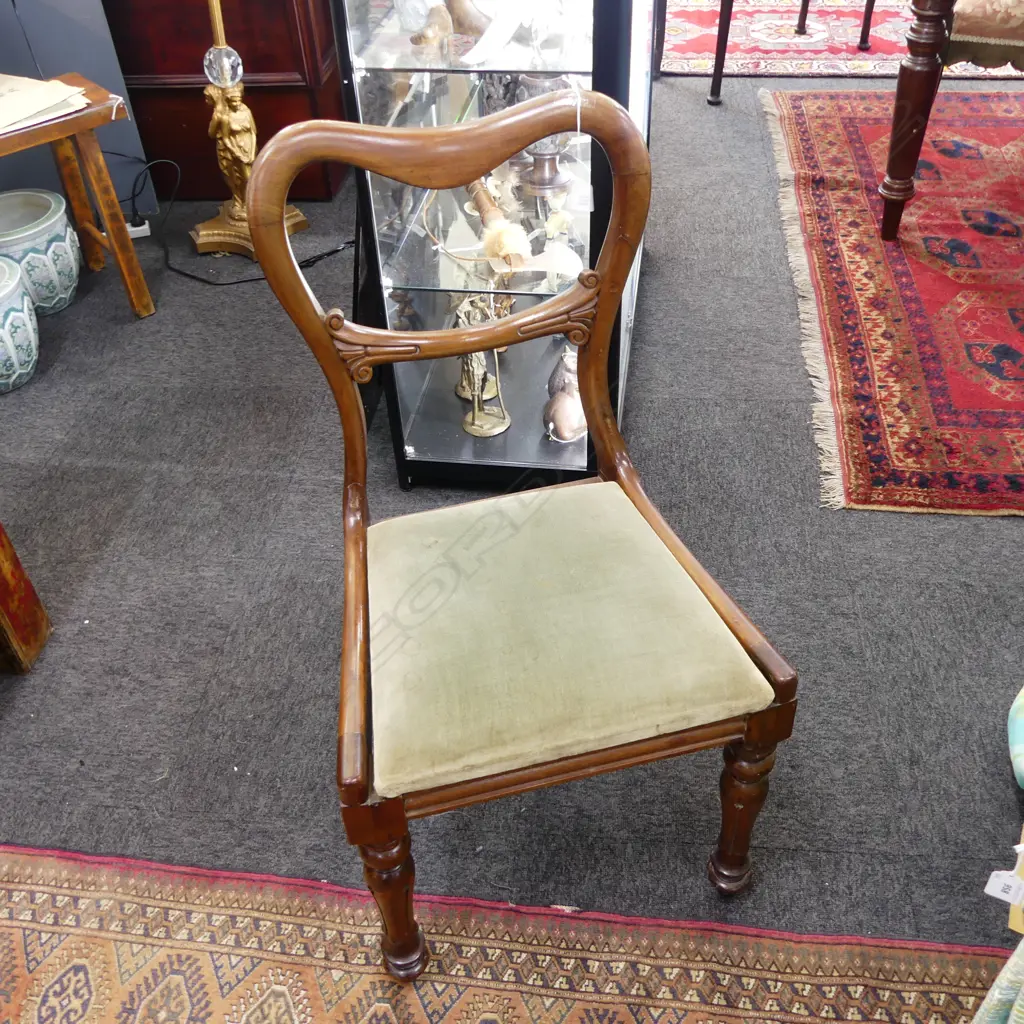 VICTORIAN SADDLE BACK CHAIR Image 1++