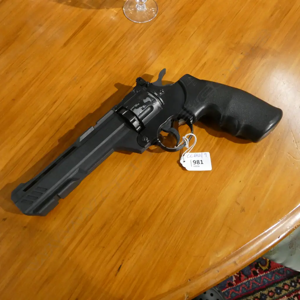 CROSMAN VIGILANTE AIR PISTOL L.280mm Image 1++