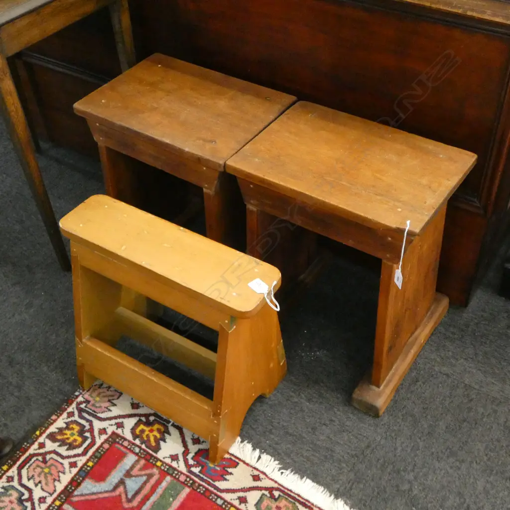 2 WOOD BENCHES & 1 STOOL Image 1++