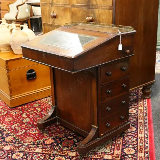 ANTIQUE DAVENPORT (FAULTS) 530x500x760mm