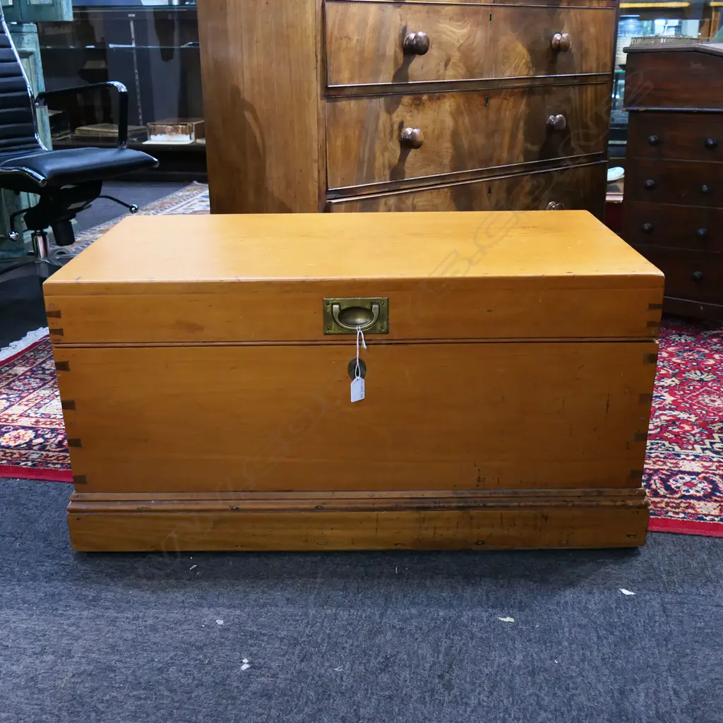 BLANKET CHEST 860x440x440mm Image 1++