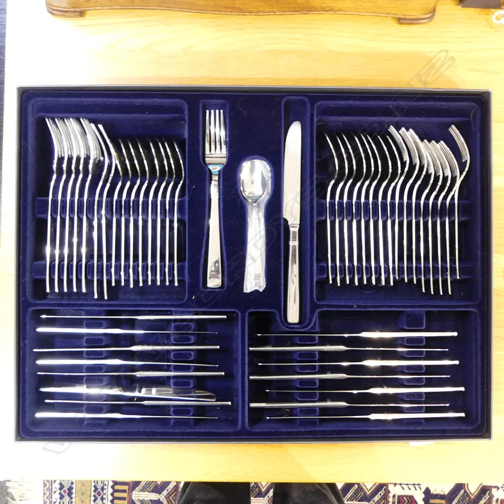 BOXED STANLEY RODGERS  S/STEEL CUTLERY SERVICE  Image 1++