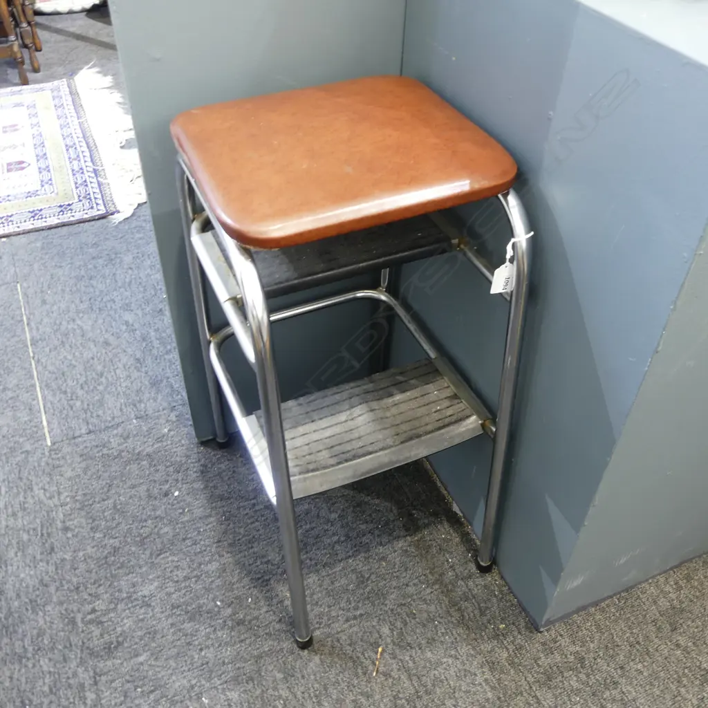 KITCHEN STOOL 290x310x600mm Image 1++