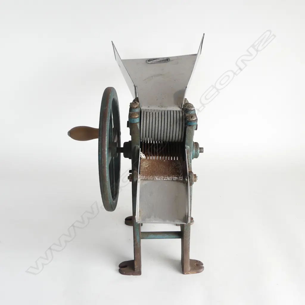 VINTAGE PASTA MAKER, NYE & CO, LONDON H.360mm Image 1++