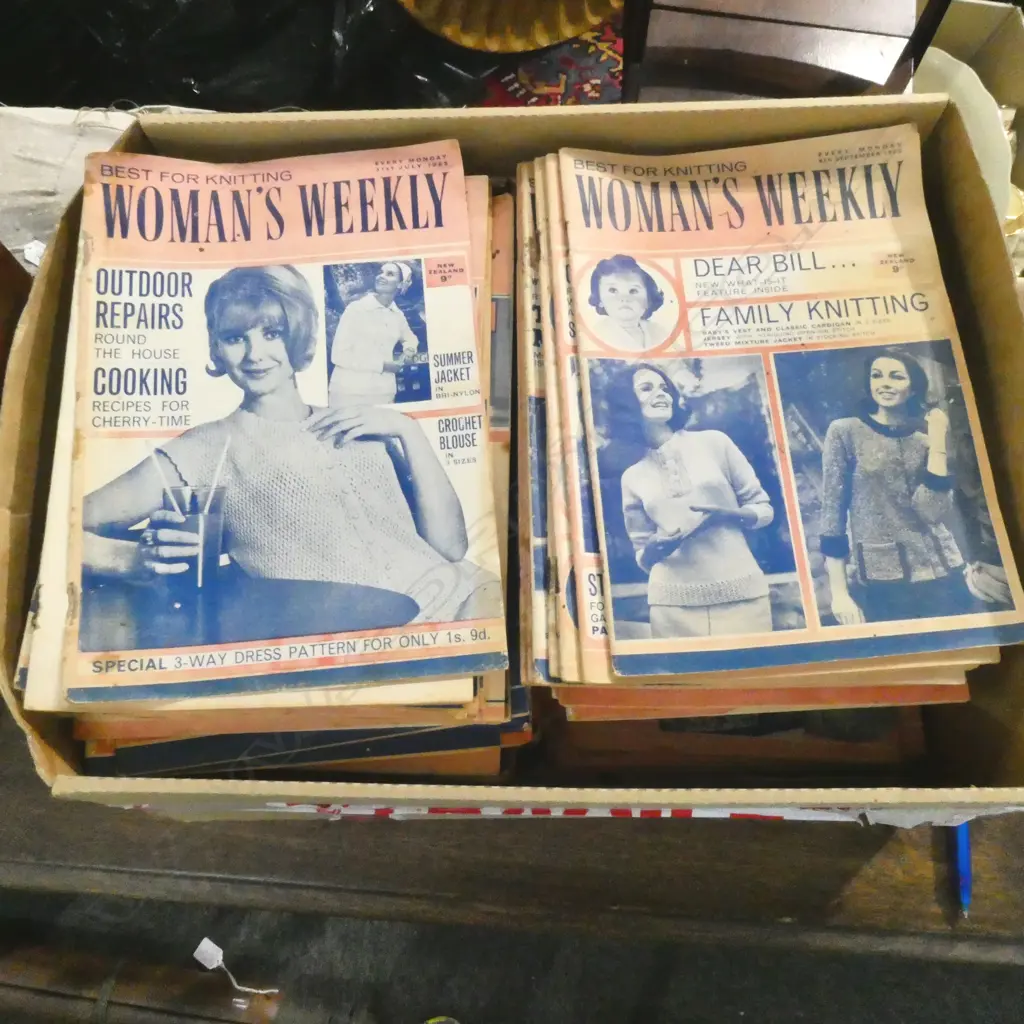 1960s WOMENS WEEKLY MAGAZINES Image 1++