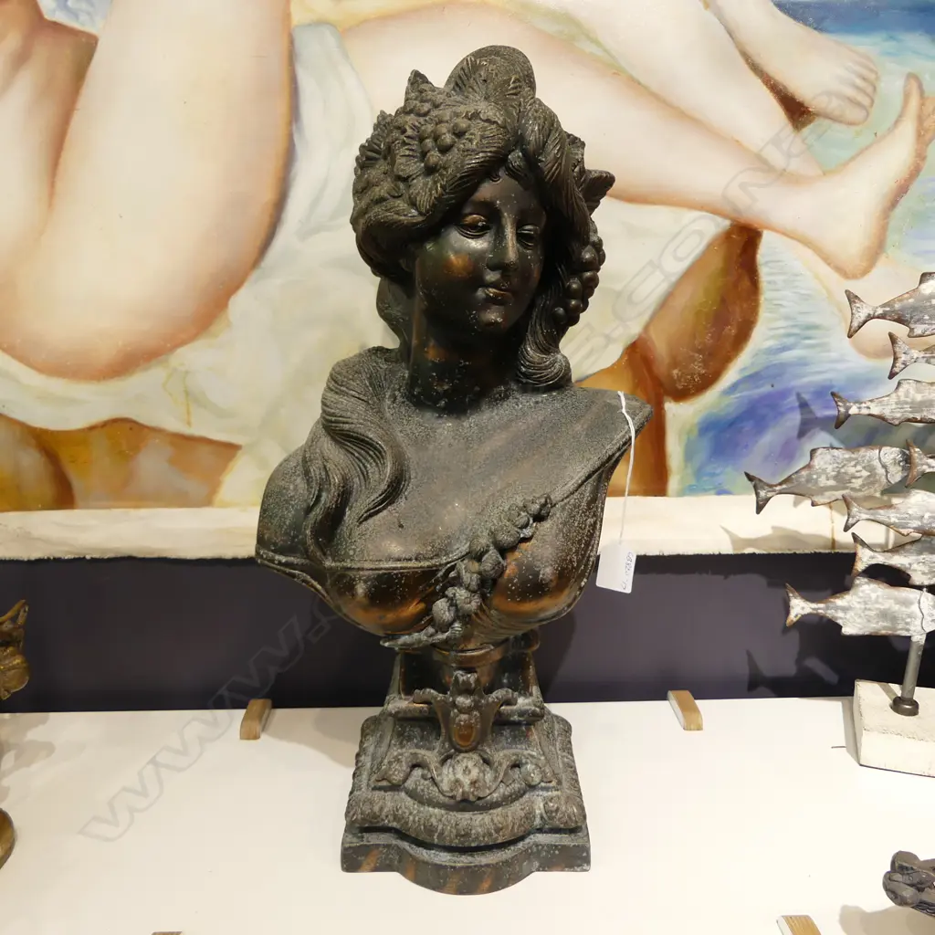 BRONZED METAL WOMAN’S BUST H560MM+/- Image 1++