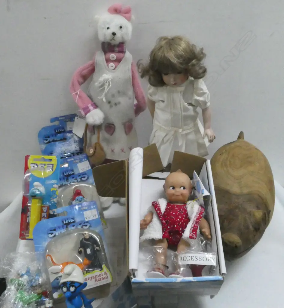 ASST. TOYS; SMURFS, WOODEN PIG ETC Image 1++