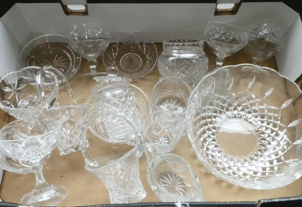 18 PIECES VINTAGE CRYSTAL – JUGS, BASKETS, DISHES, ETC EXCELLENT CONDITION Image 1++