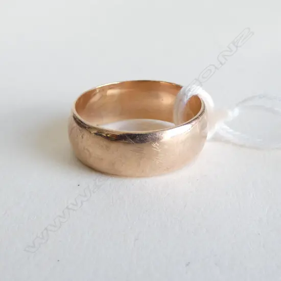 9CT GOLD WEDDER 4.15gms SIZE L