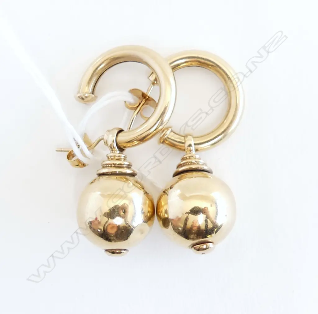 PR 9ct YELLOW GOLD HOOP & BALL EARRINGS 6.6gm. 1 with small dents Image 1++