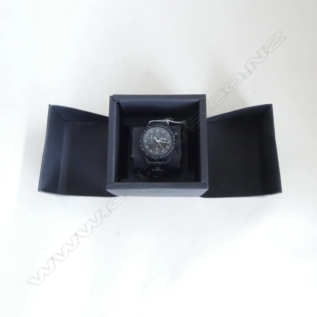 OMEGA X SWATCH 'MOONSWATCH' WRISTWATCH IN BOX, RUNNING Image 1++