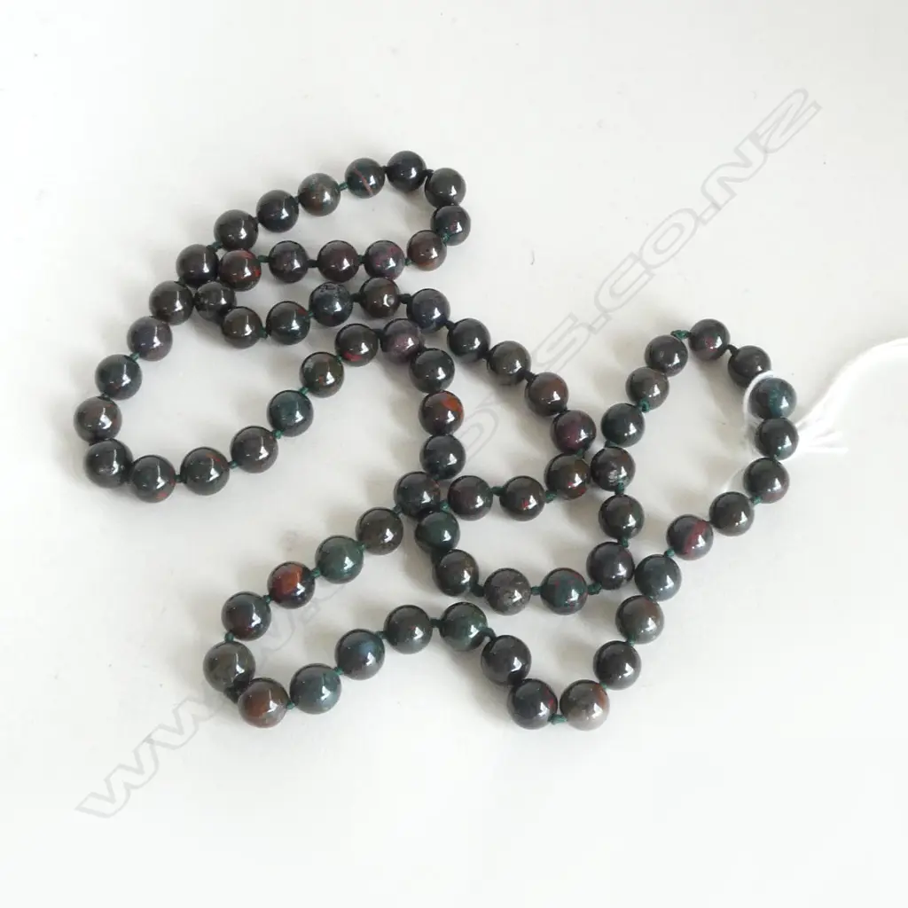 JASPER/ BLOODSTONE HAND KNOTTED BEAD NECKLACE Image 1++