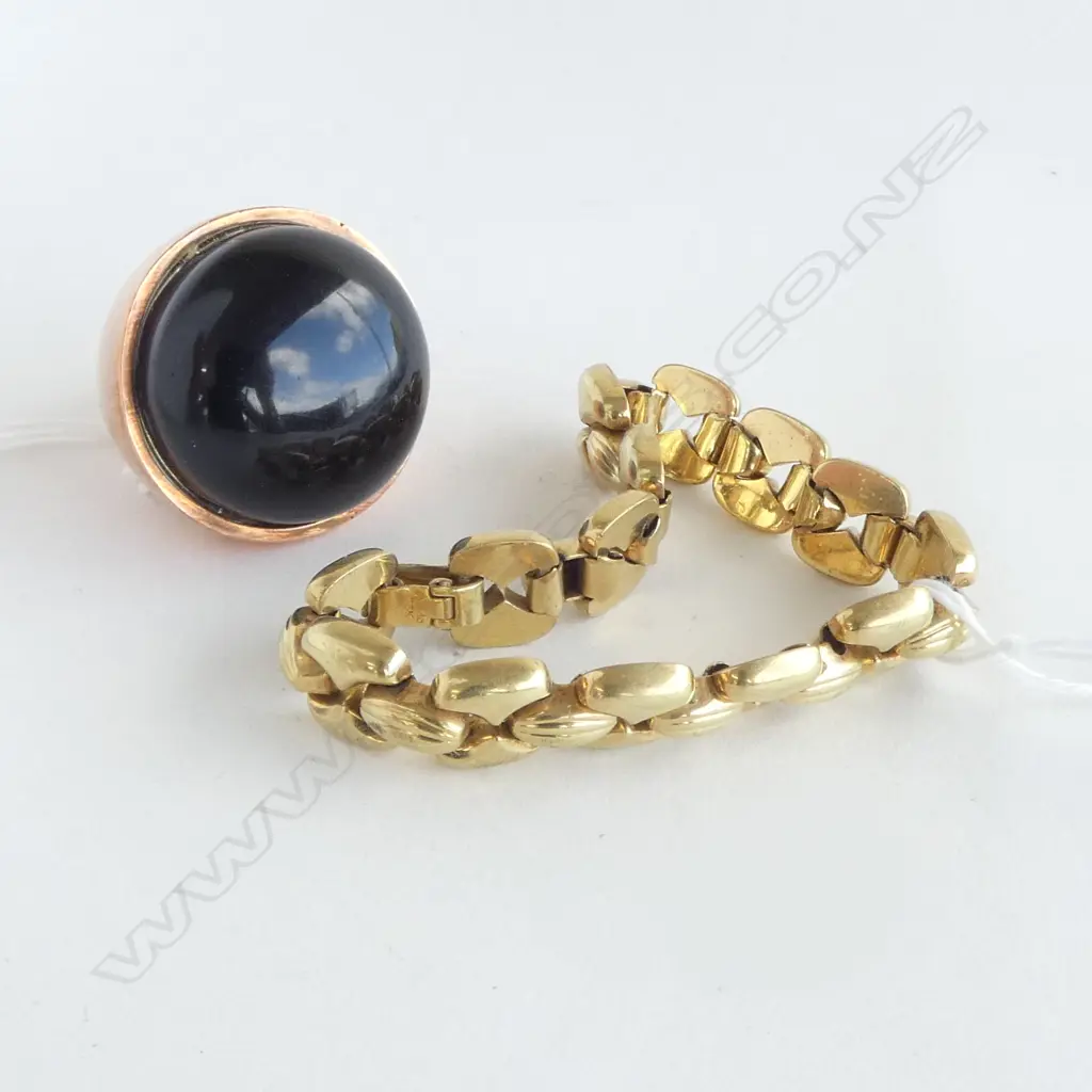 VINTAGE GOLD PLATED BRACELET & CHUNKY 70's COPPER & RESIN RING (SIZE U) Image 1++
