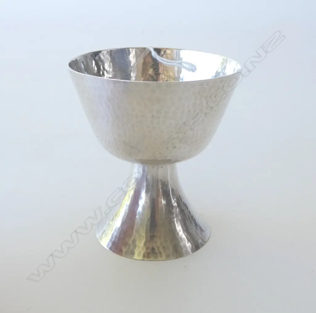 HAMMERED STG SILVER CUP, H. H. PLANTE, LONDON 1923 H.90mm, 181gms Image 1++