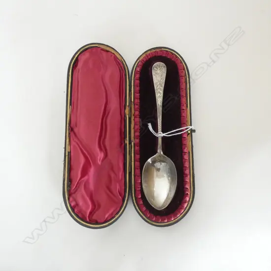 Birmingham 1900 SILVER ENGRAVED CHRISTENING SPOON 22gms in original leather fitting case 
