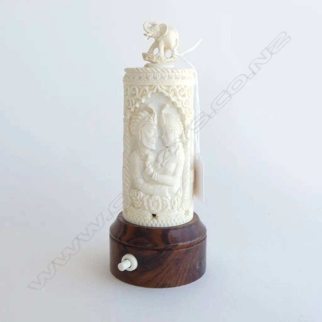 INDIAN CARVED IVORY LAMP w. COUPLE & TAJ MAHAL H.190mm Image 1++