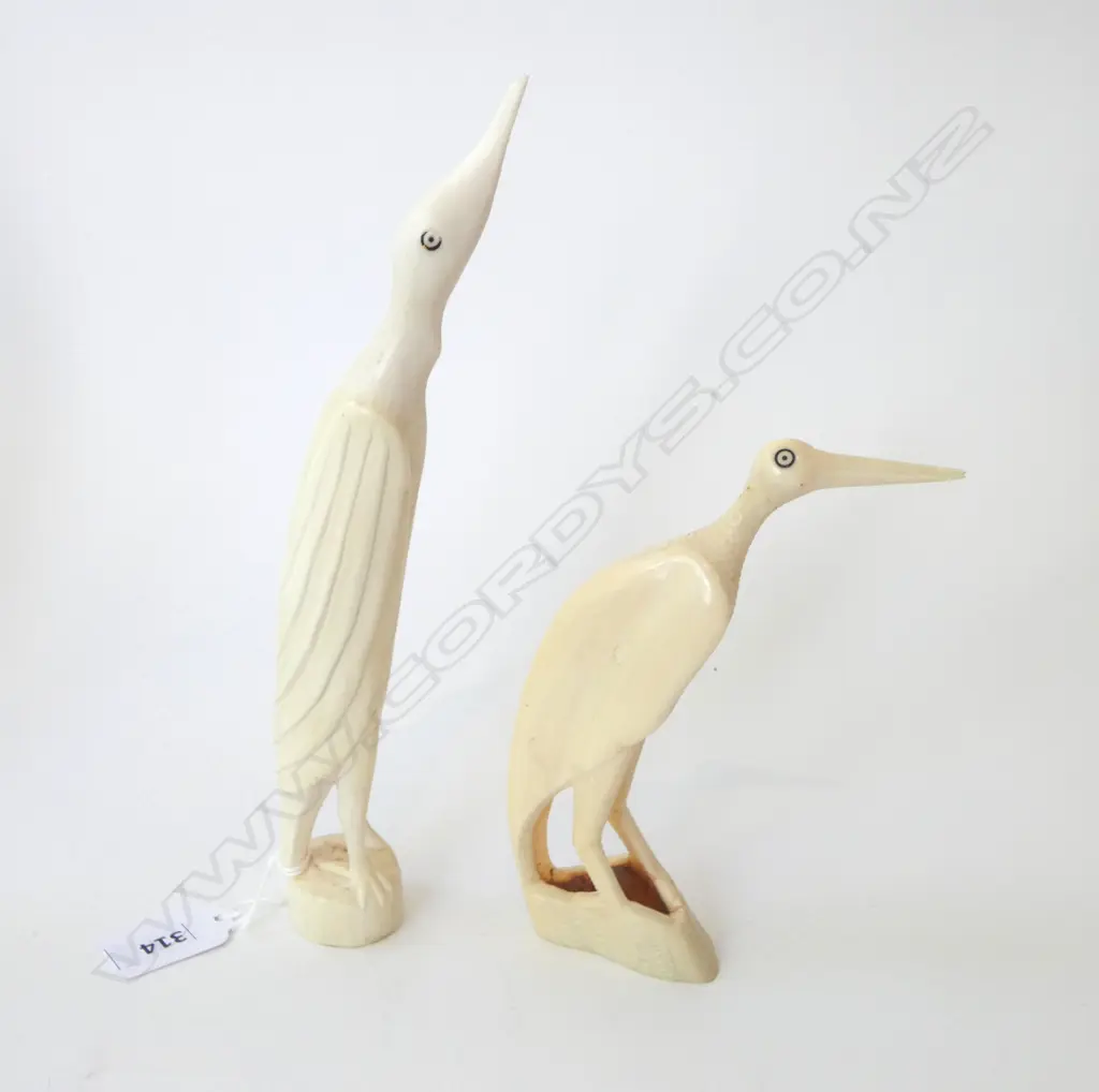 2 CARVED BONE / IVORY BIRDS H.230mm Image 1++