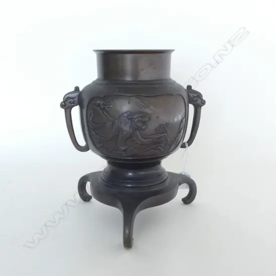 BRONZE FOOTED VASE w. TIGER & DRAGON MOTIFS H.240mm