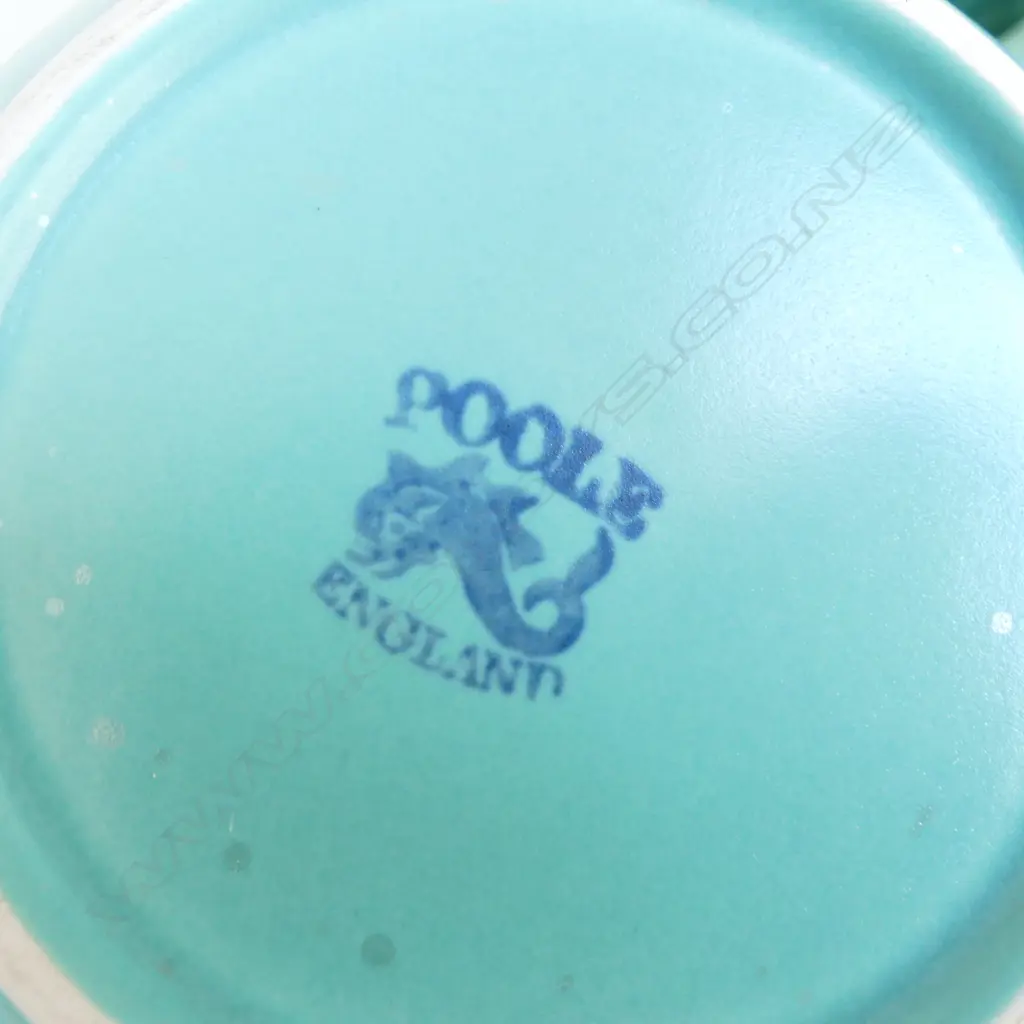 5 GREEN DECO VASES; 2 POOLE H.195mm, GRIMWADES, DIANA (AUSTRALIA), BESWICK #1194 DULL Image 1++