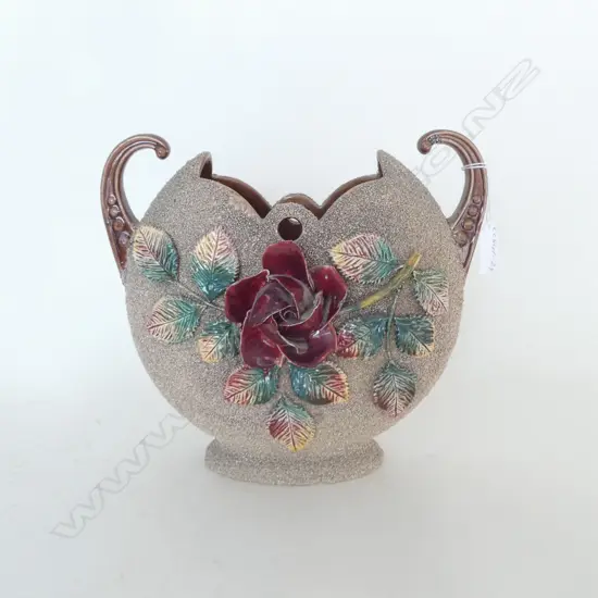 LG EARTHENWARE MOON VASE w APPLIED FLOWERS & CURVED DECO-STYLE HANDLES, H.240mm