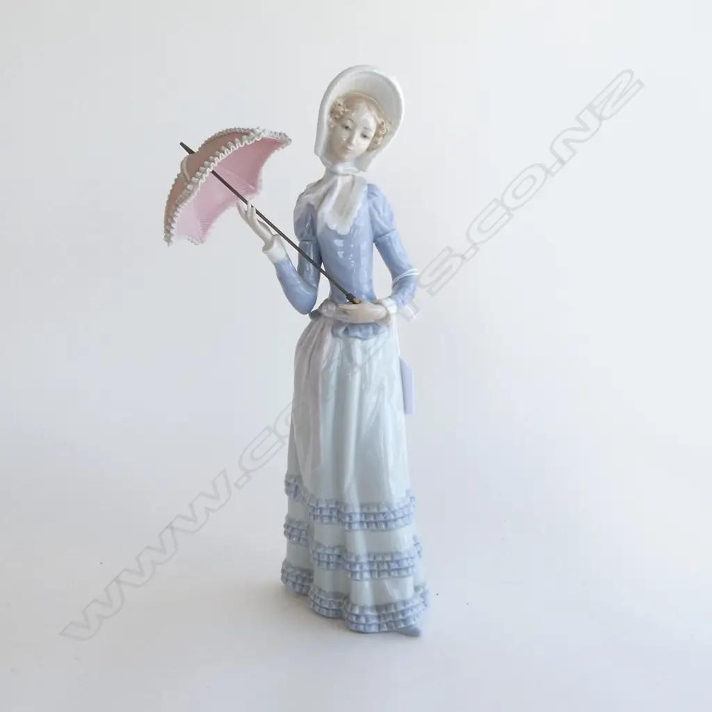 LLADRO FIGURINE H.320mm Image 1++