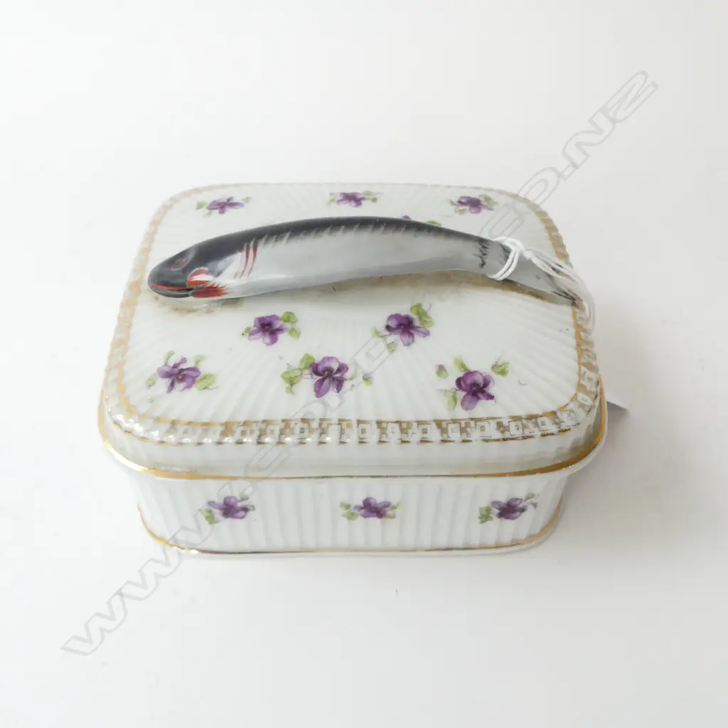 LIDDED PORCELAIN SARDINE CONTAINER PROB ABLY FRENCH EARLY 20THC  L.130mm Image 1++