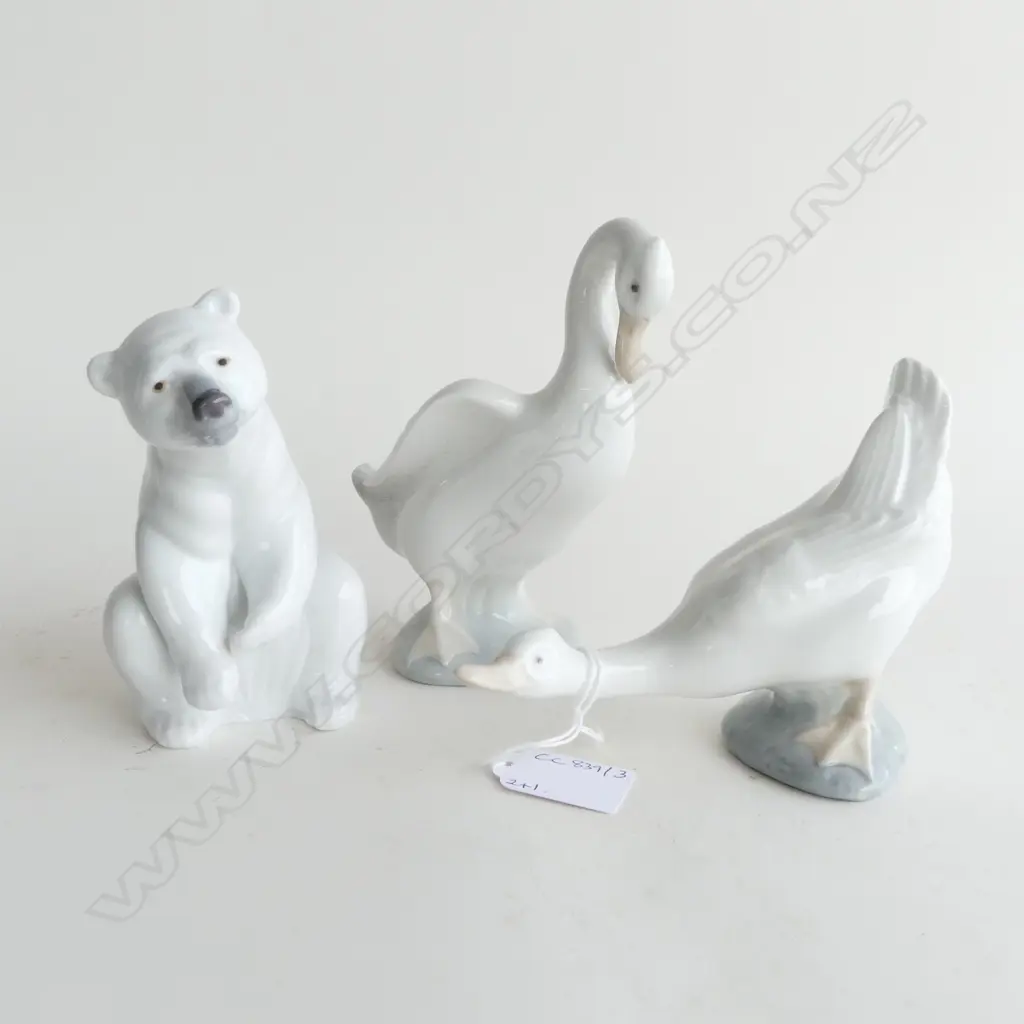 2 NAO GEESE + LLADRO POLAR BEAR H.120mm Image 1++