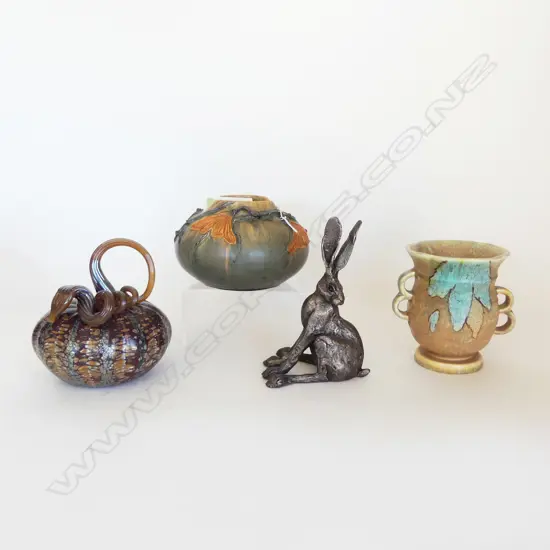 4 PCES; ART GLASS PUMPKIN, RESIN RABBIT H.170mm, 2 VASES INCL. EPHRAIM FAIENCE