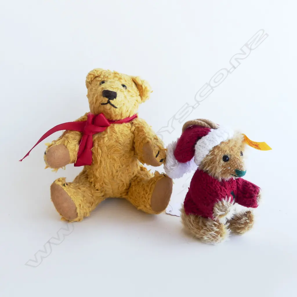 VINTAGE STEIFF CHRISTMAS BEAR w. OTHER Image 1++