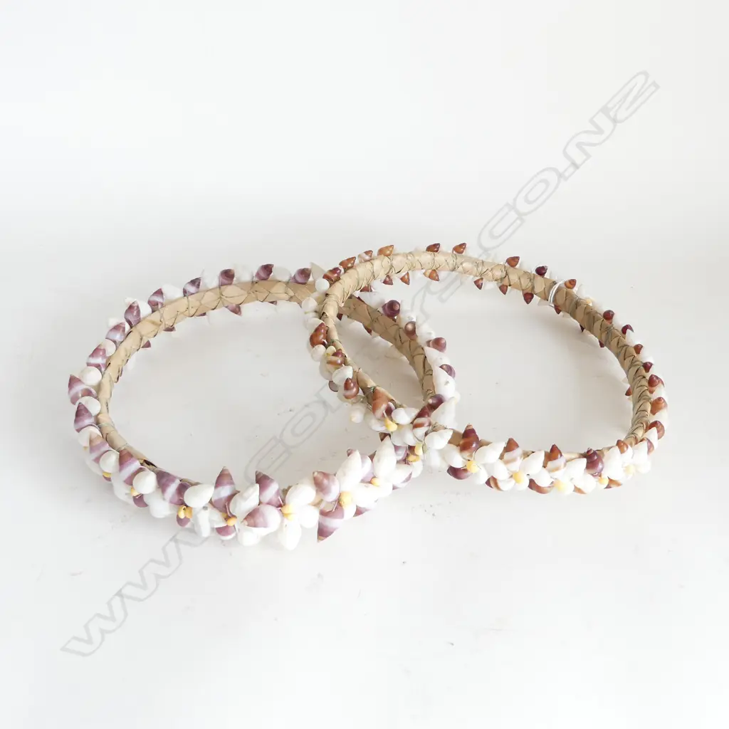 PR OF PACIFIC ISLAND WOVEN FIBER & SHELLS HAT WEIGHTS DIA220MM Image 1++